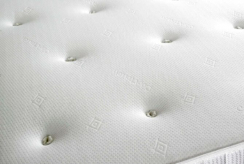 Bi-seasonal Memory Foam Mattress